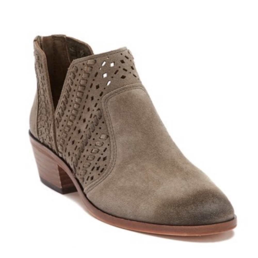 🆕Vince Camuto Prasata Taupe Suede Ankle Bootie 10